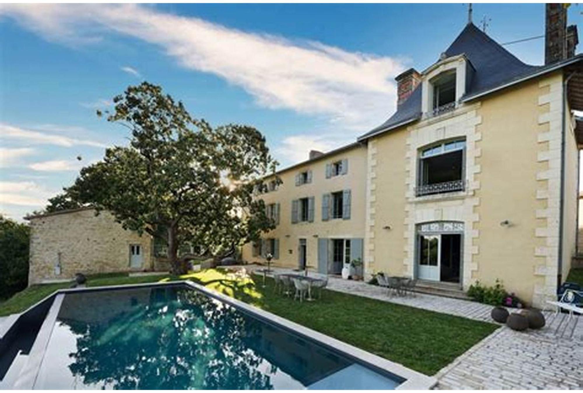 Gites Les Demeures De Valette Azay-le-Brule Εξωτερικό φωτογραφία